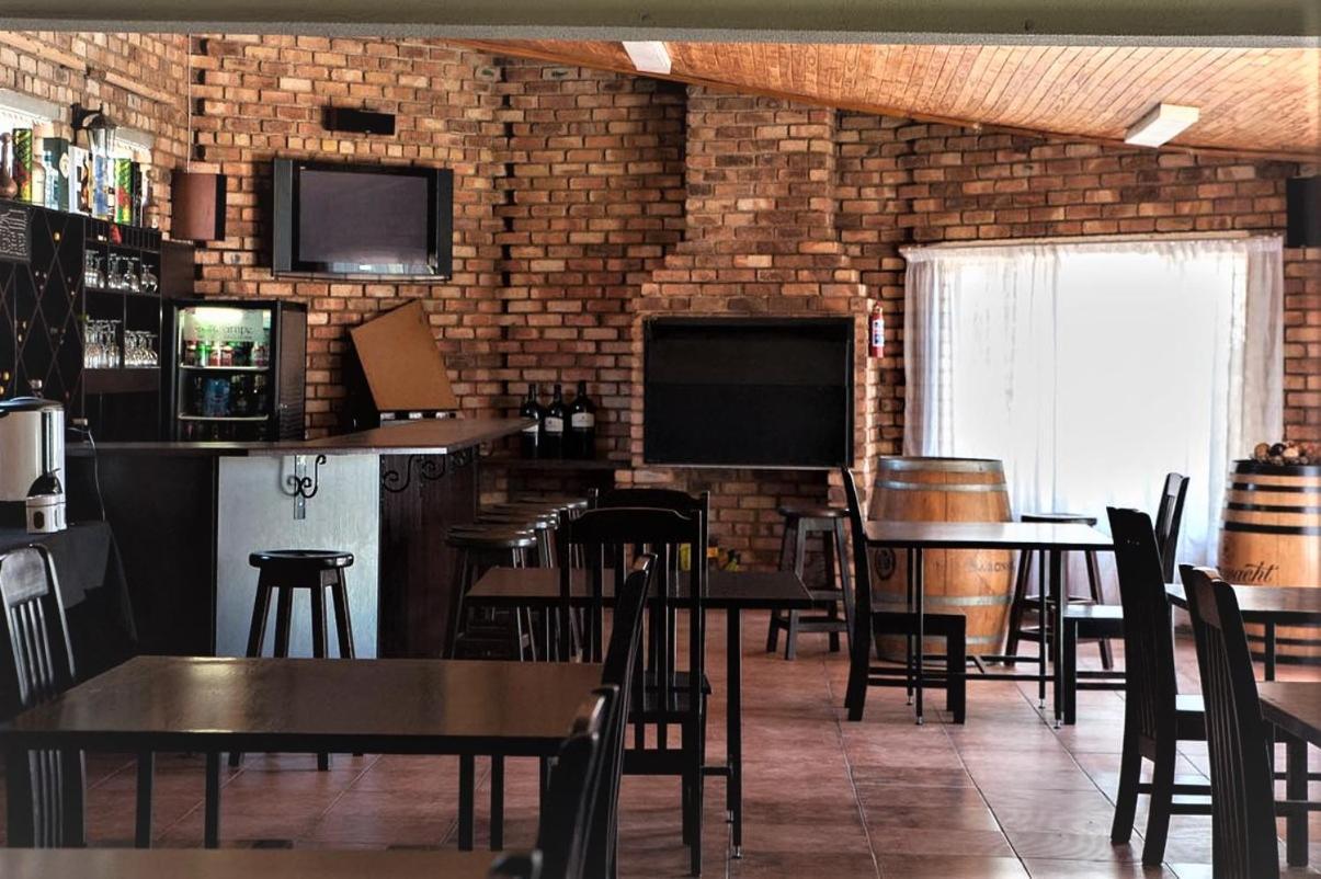 The Lazy Grape Guest Lodge & Spa Benoni Exterior foto